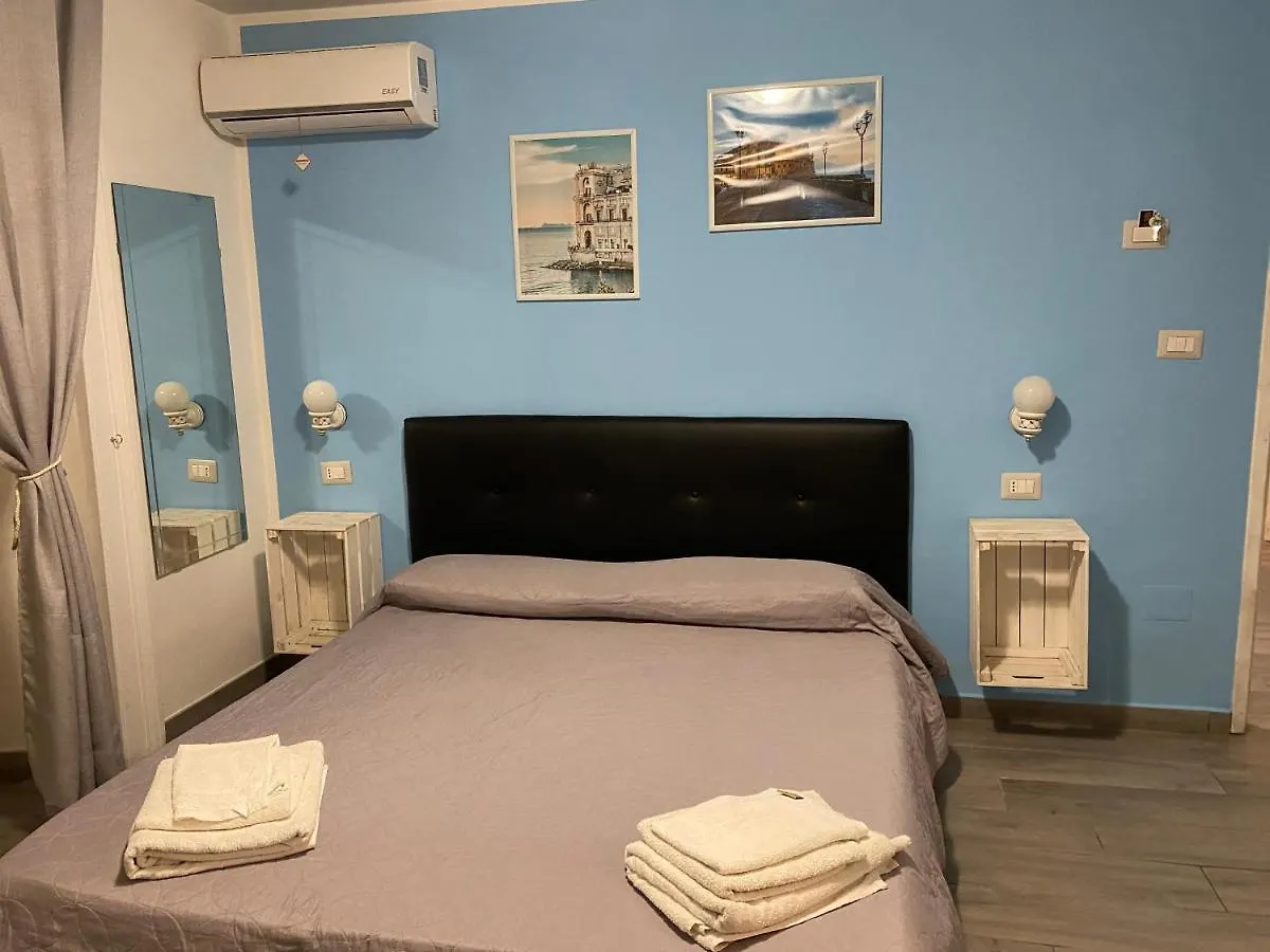 Napoli Vibes Rooms Guest house