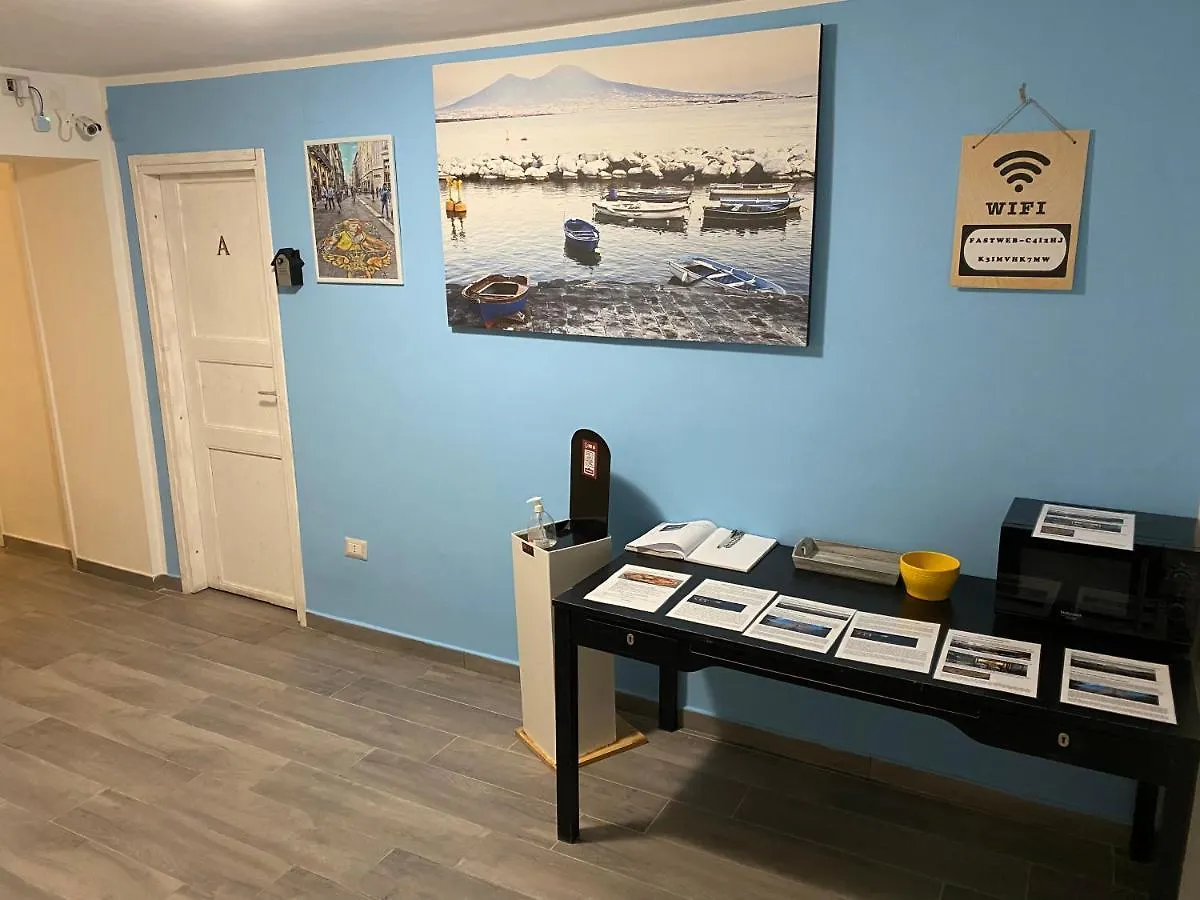 Napoli Vibes Rooms Guest house